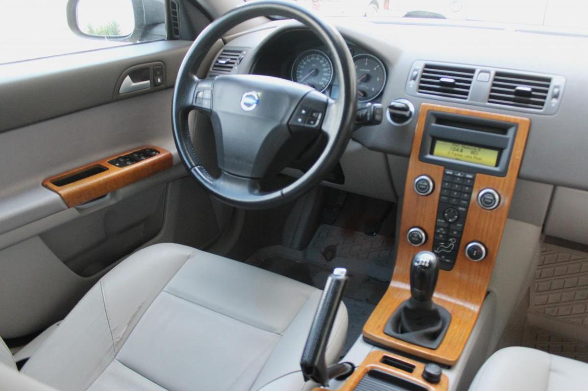 volvo-v50-2008-diesel-1560cc