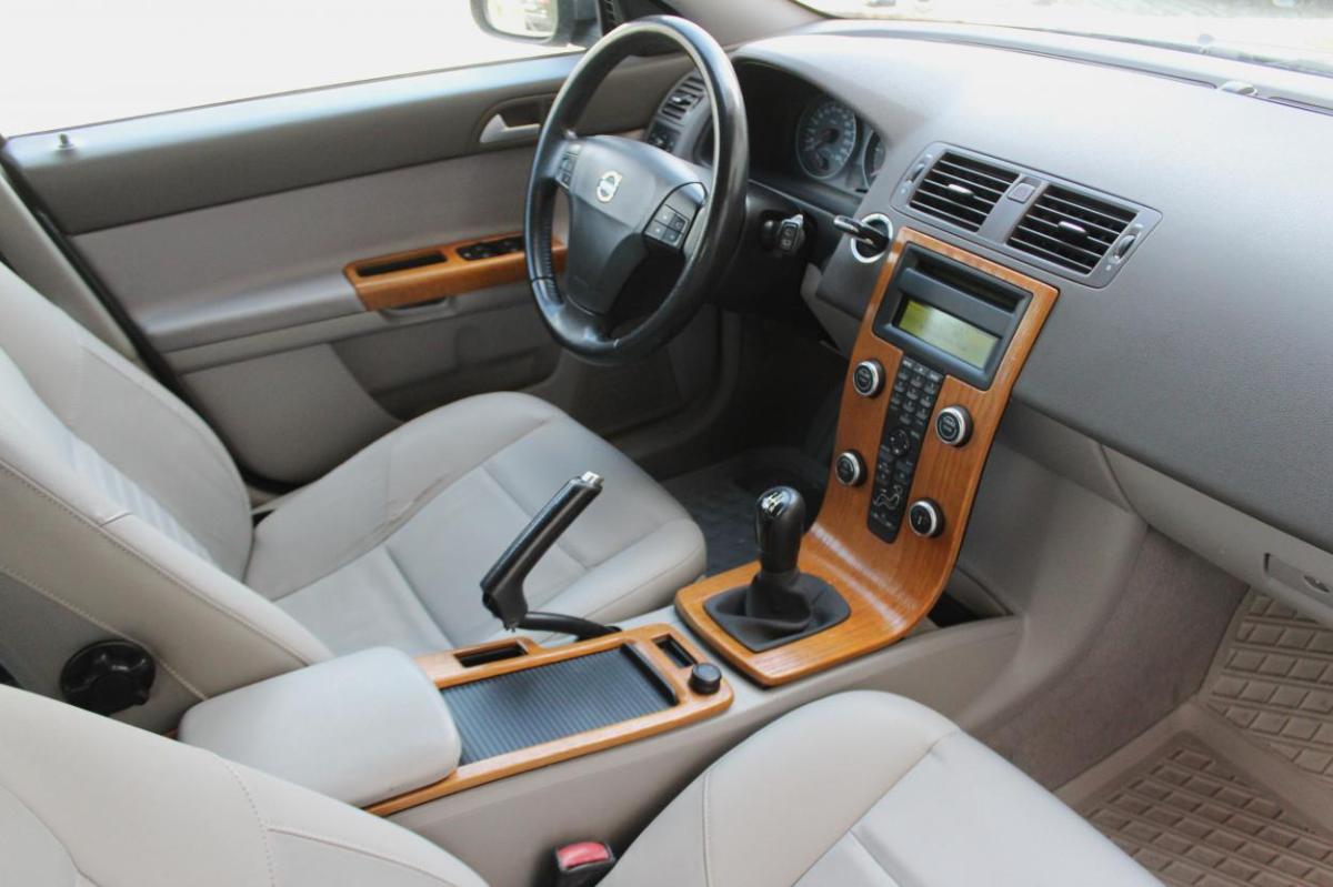 volvo-v50-2008-diesel-1560cc