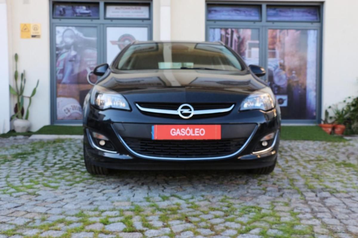 opel-astra-sport-tourer-2015-diesel-1598cc
