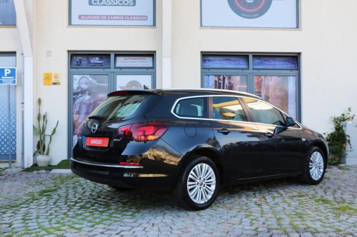 opel-astra-sport-tourer-2015-diesel-1598cc