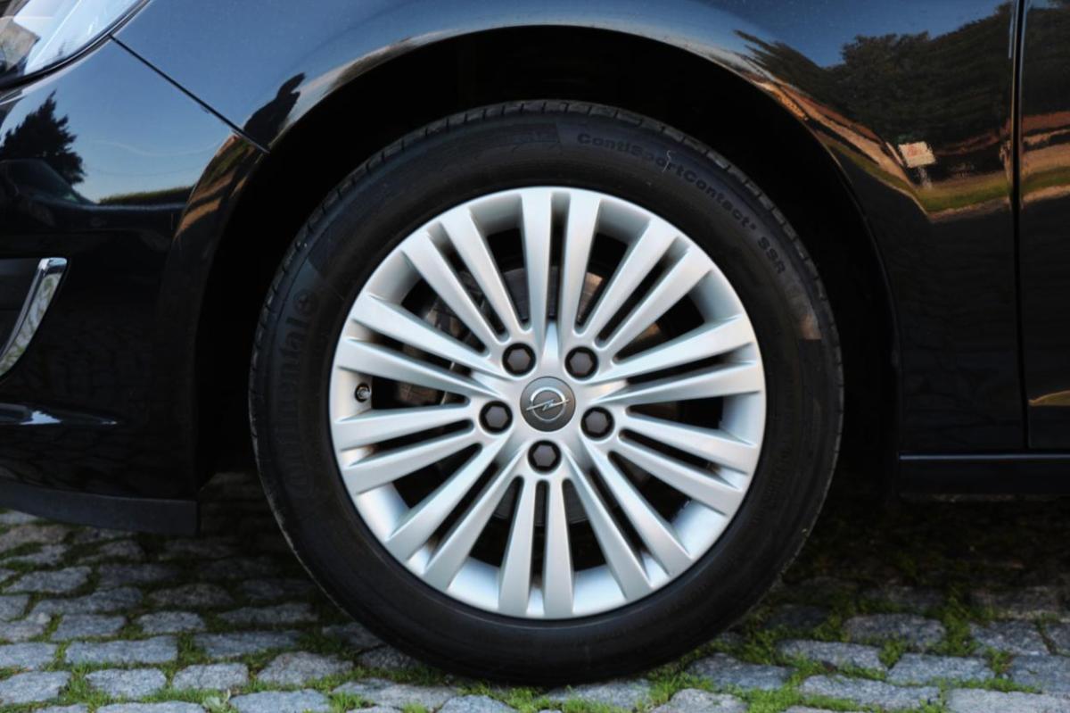 opel-astra-sport-tourer-2015-diesel-1598cc