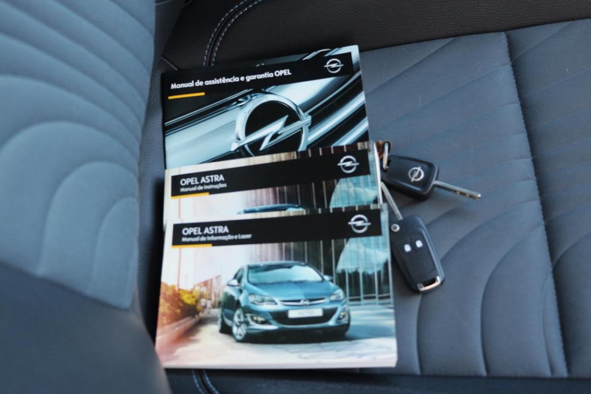 opel-astra-sport-tourer-2015-diesel-1598cc