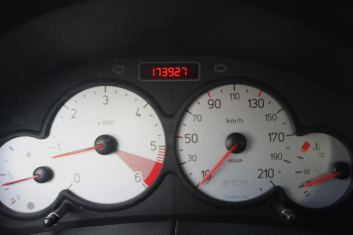 peugeot-206-sw-2004-diesel-1560cc