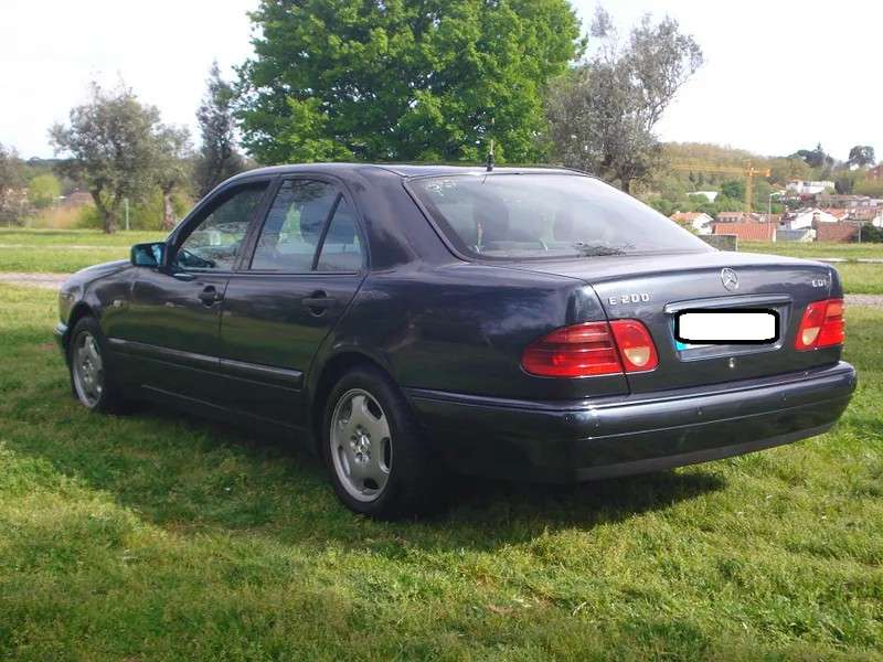 mercedes-benz-classe-e-1999-diesel-2151cc