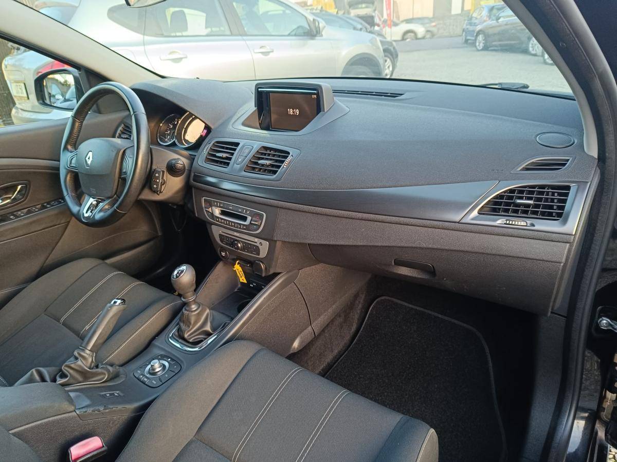 renault-megane-sport-tourer-2014-diesel-1461cc