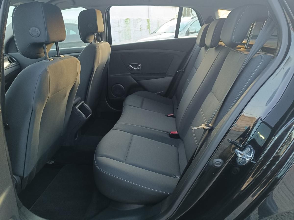 renault-megane-sport-tourer-2014-diesel-1461cc