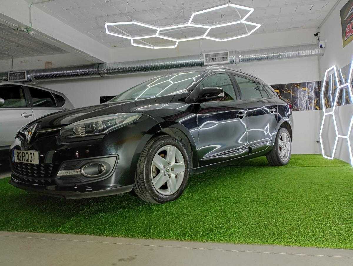 renault-megane-sport-tourer-2014-diesel-1461cc