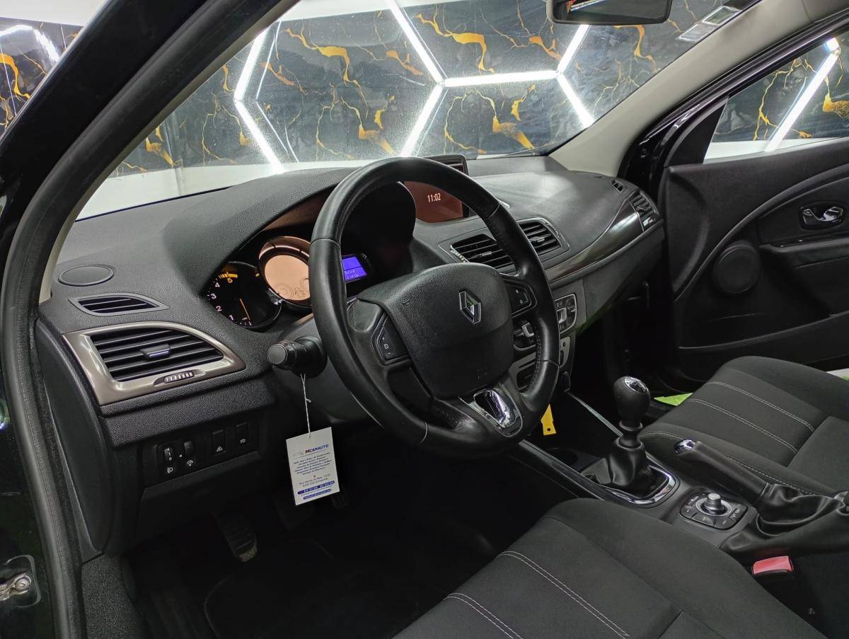renault-megane-sport-tourer-2014-diesel-1461cc