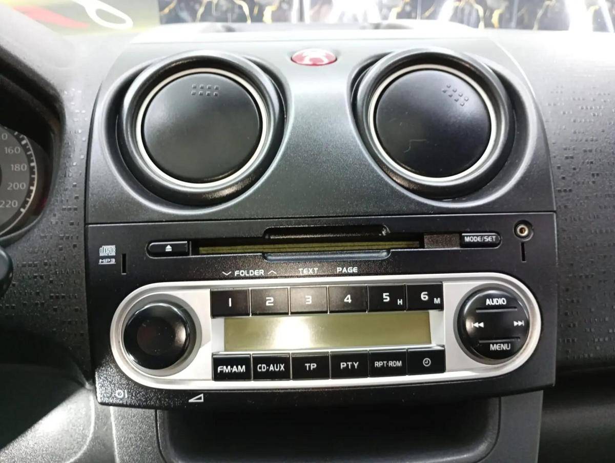 mitsubishi-colt-2009-gasolina-1332cc