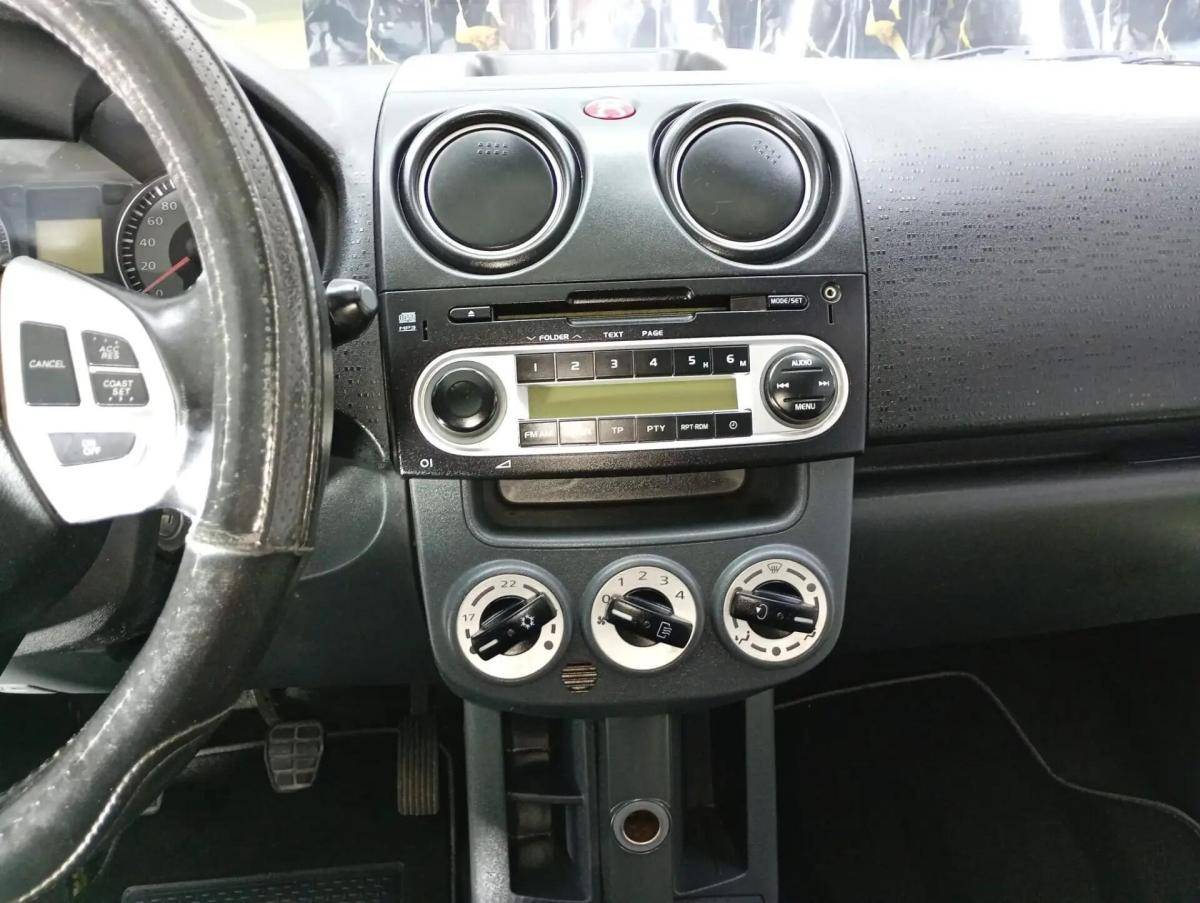 mitsubishi-colt-2009-gasolina-1332cc