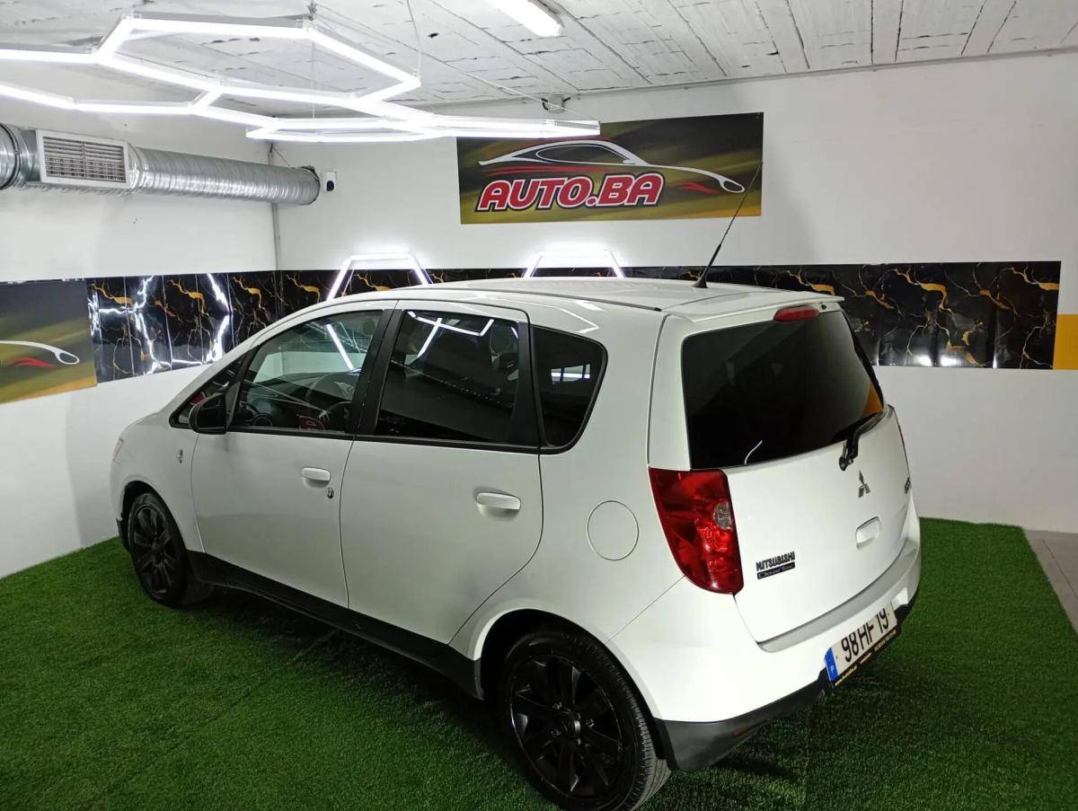 mitsubishi-colt-2009-gasolina-1332cc