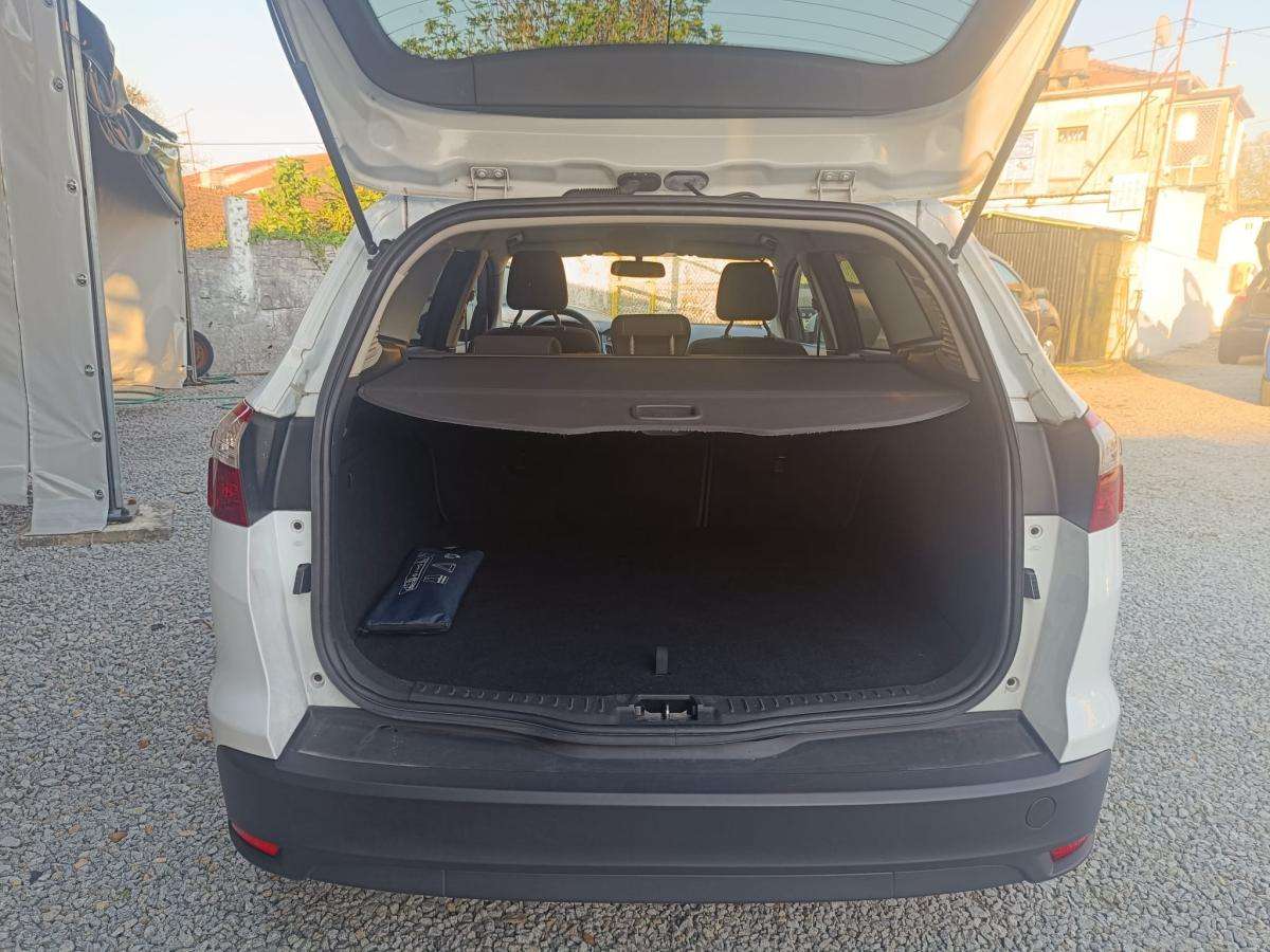 ford-focus-sw-2014-diesel-1560cc