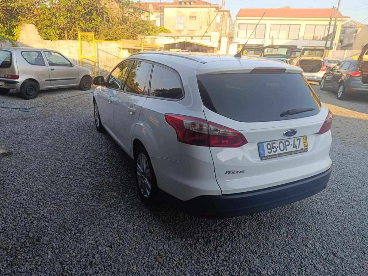 ford-focus-sw-2014-diesel-1560cc