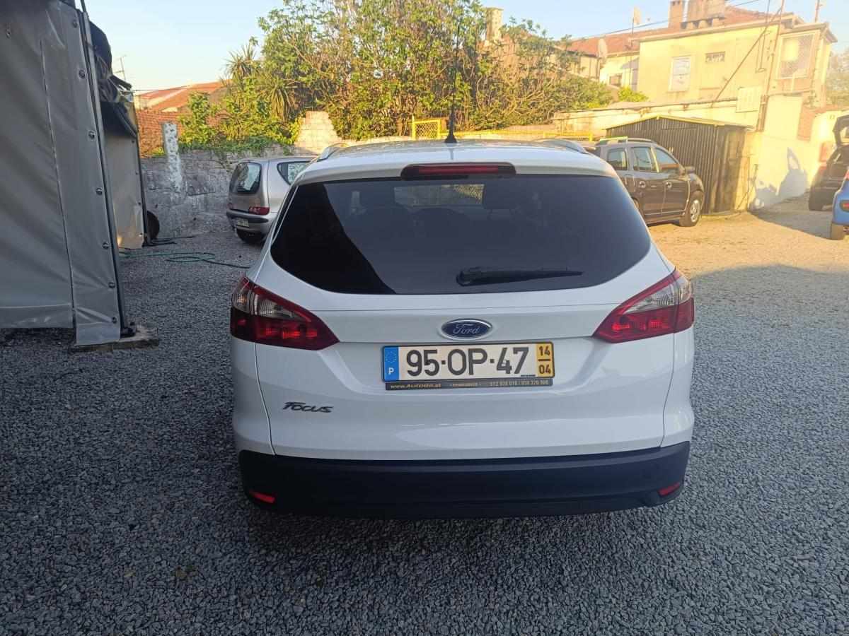ford-focus-sw-2014-diesel-1560cc