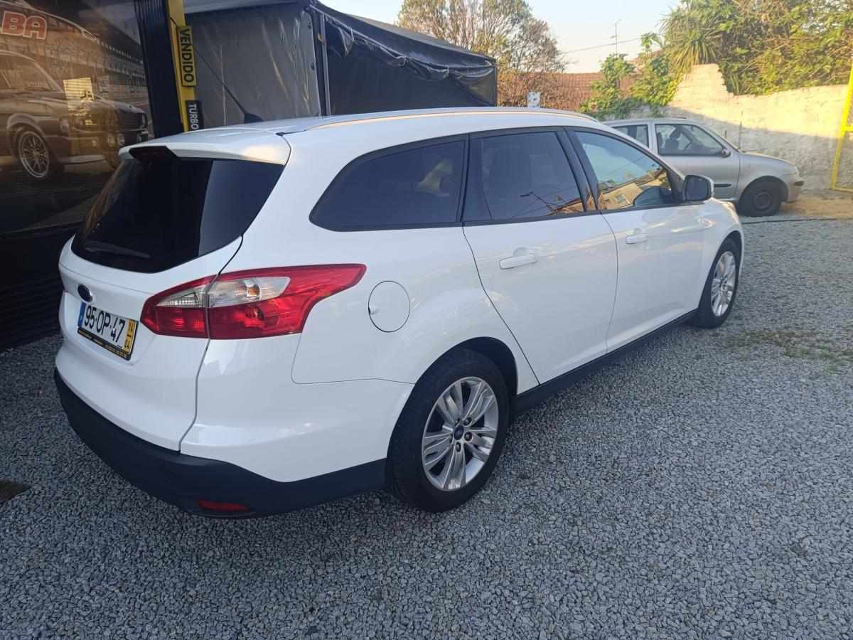 ford-focus-sw-2014-diesel-1560cc