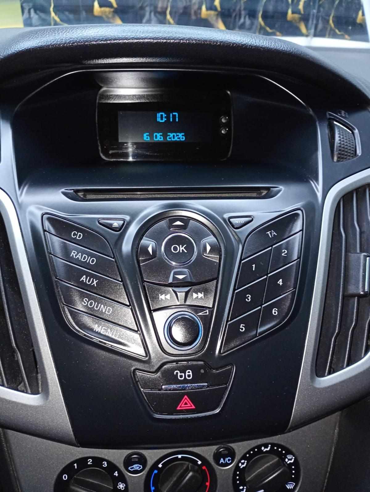 ford-focus-sw-2014-diesel-1560cc
