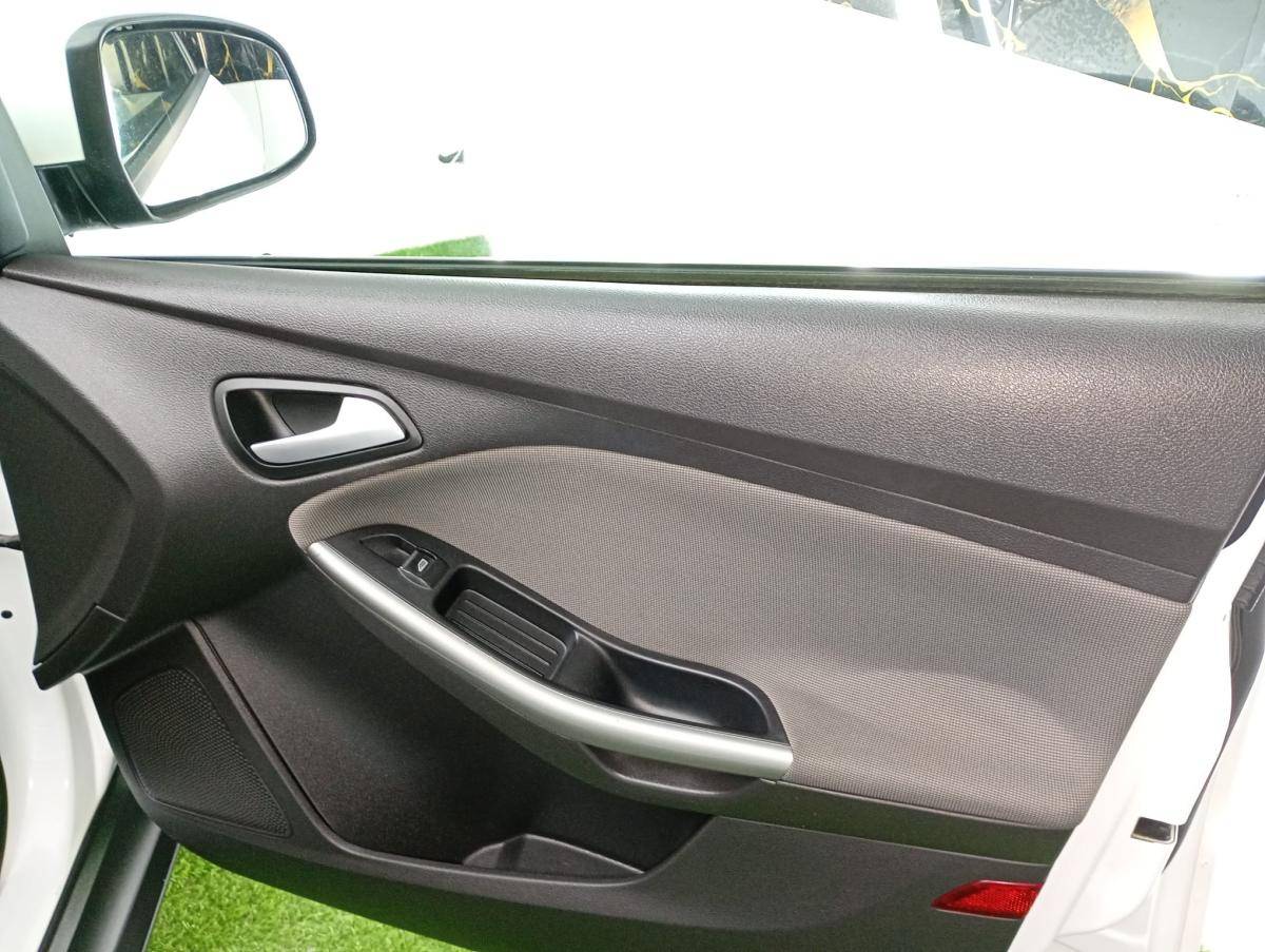 ford-focus-sw-2014-diesel-1560cc