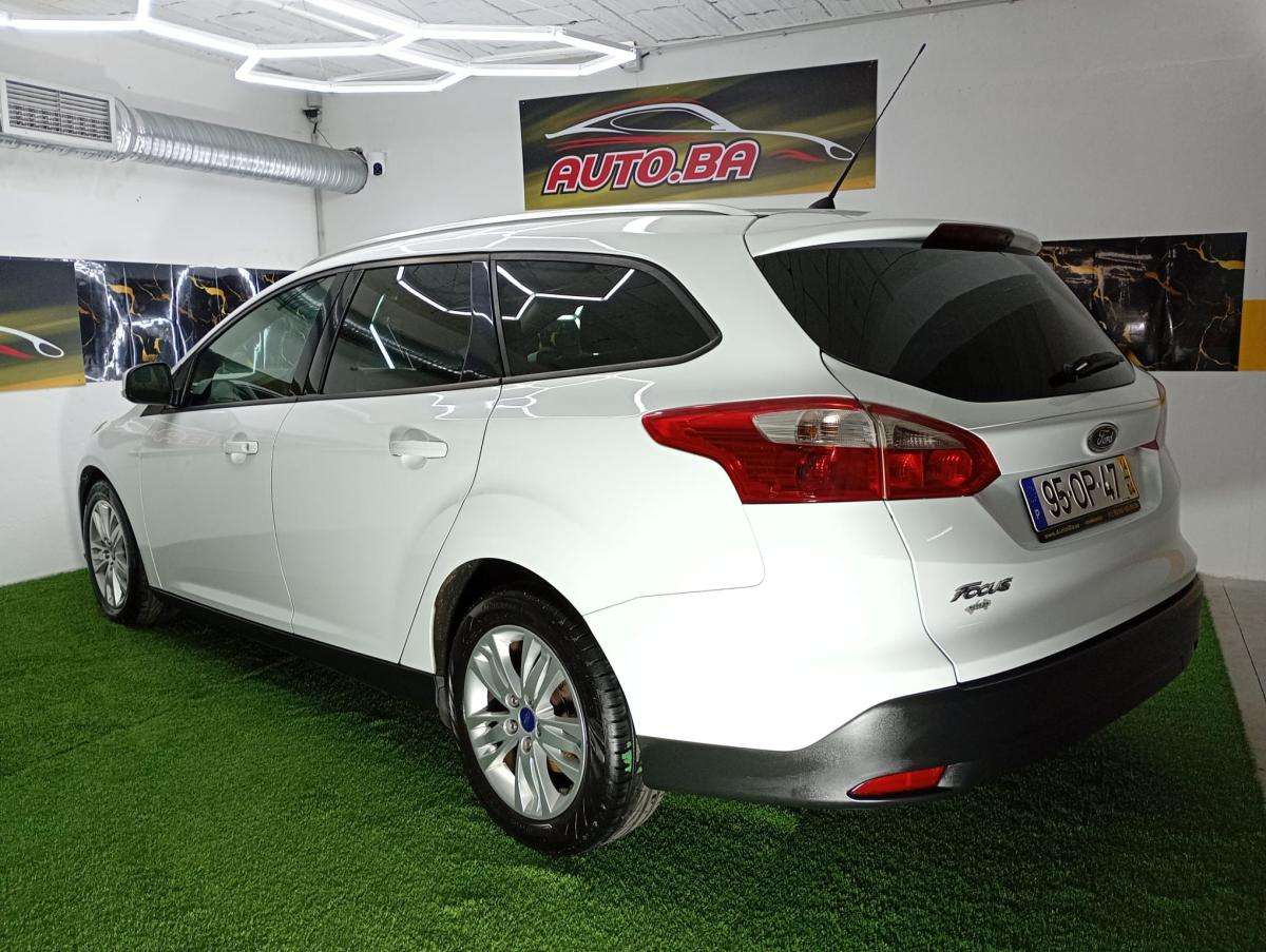 ford-focus-sw-2014-diesel-1560cc