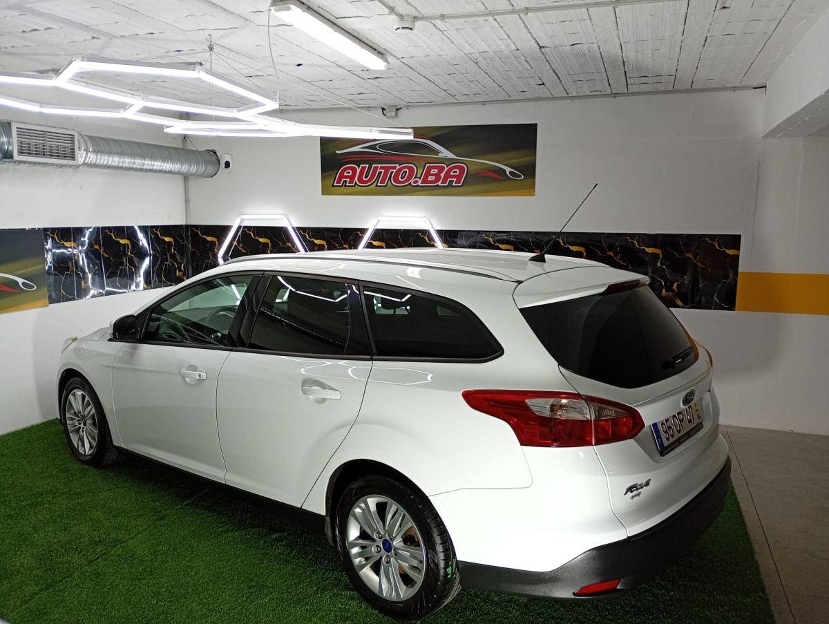 ford-focus-sw-2014-diesel-1560cc