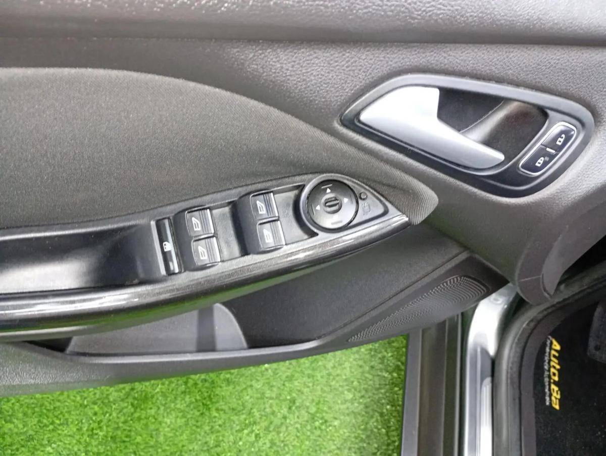 ford-focus-2016-gasolina-998cc