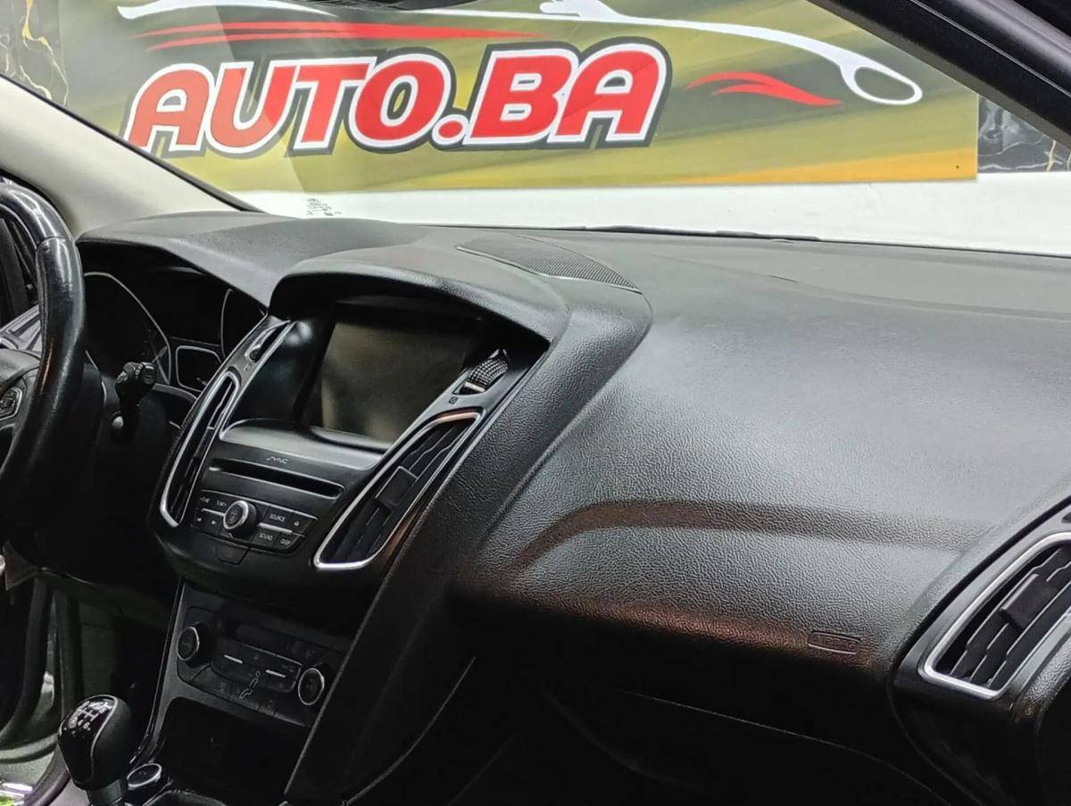 ford-focus-2016-gasolina-998cc