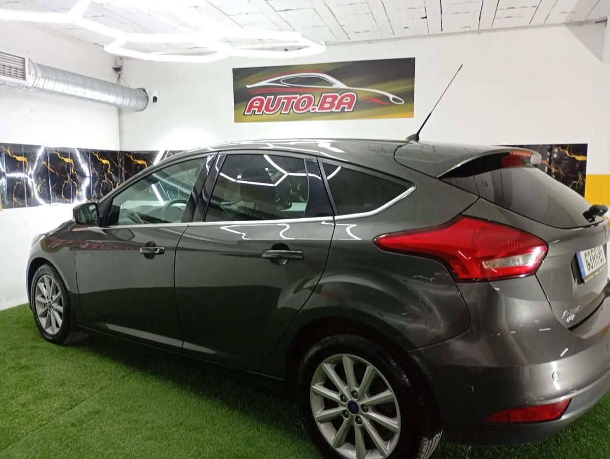 ford-focus-2016-gasolina-998cc