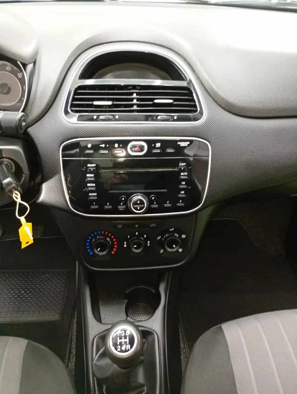 fiat-punto-2018-diesel-1248cc