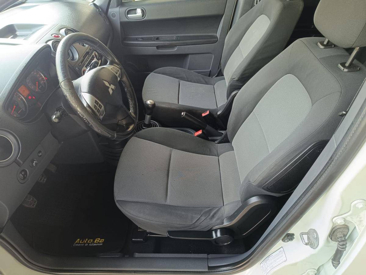 mitsubishi-colt-2009-gasolina-1332cc
