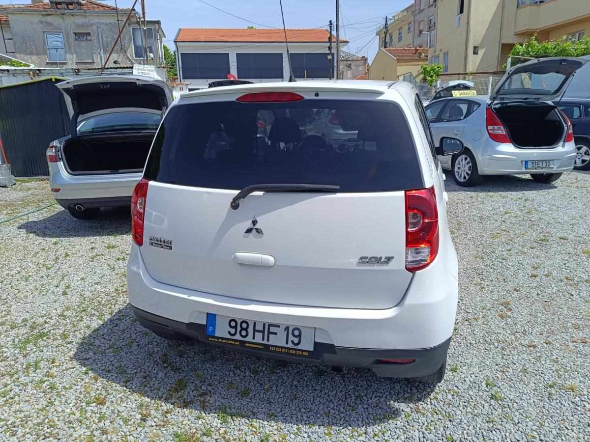 mitsubishi-colt-2009-gasolina-1332cc