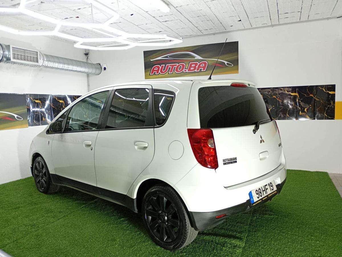 mitsubishi-colt-2009-gasolina-1332cc