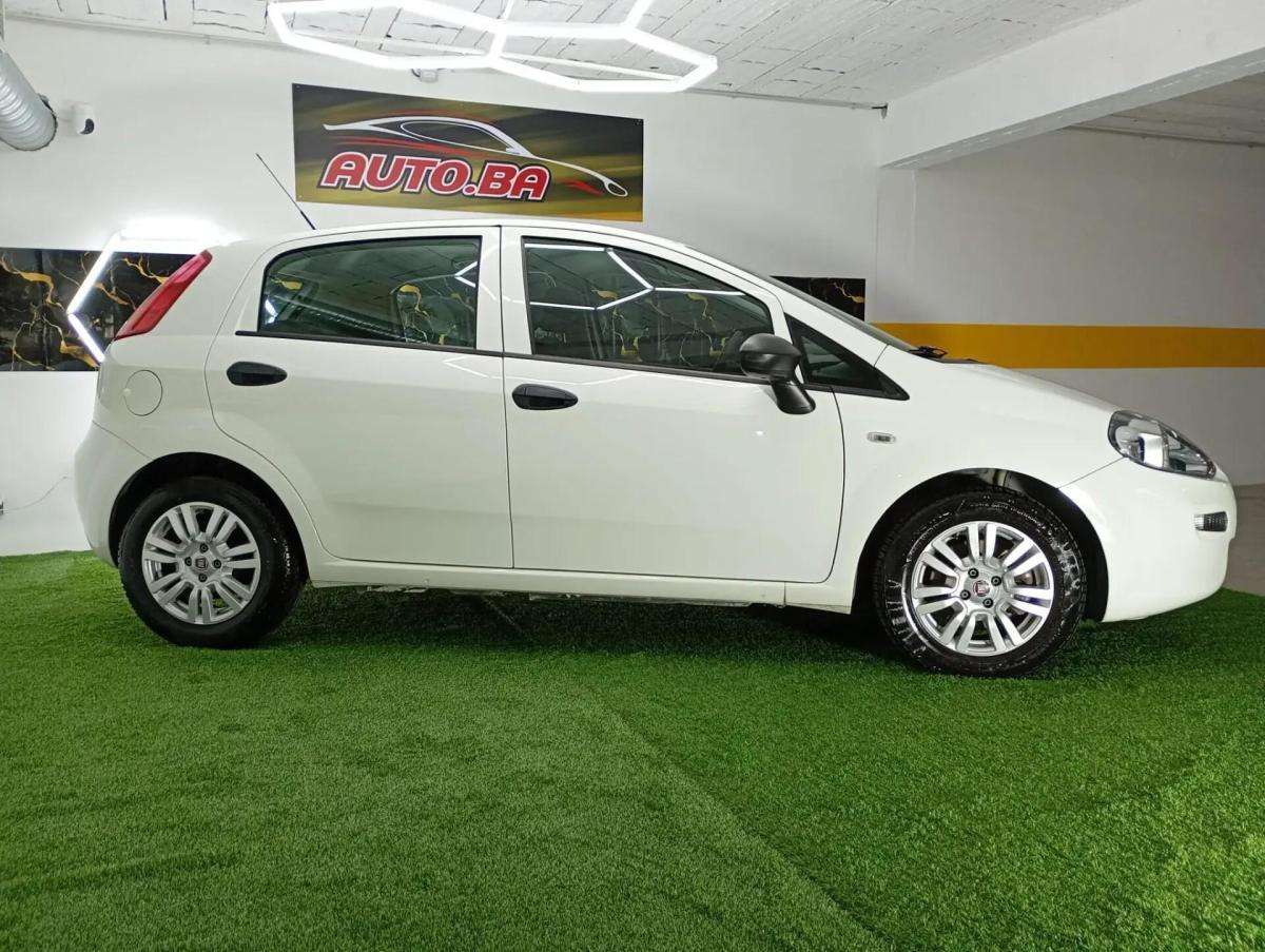 fiat-punto-2018-diesel-1248cc