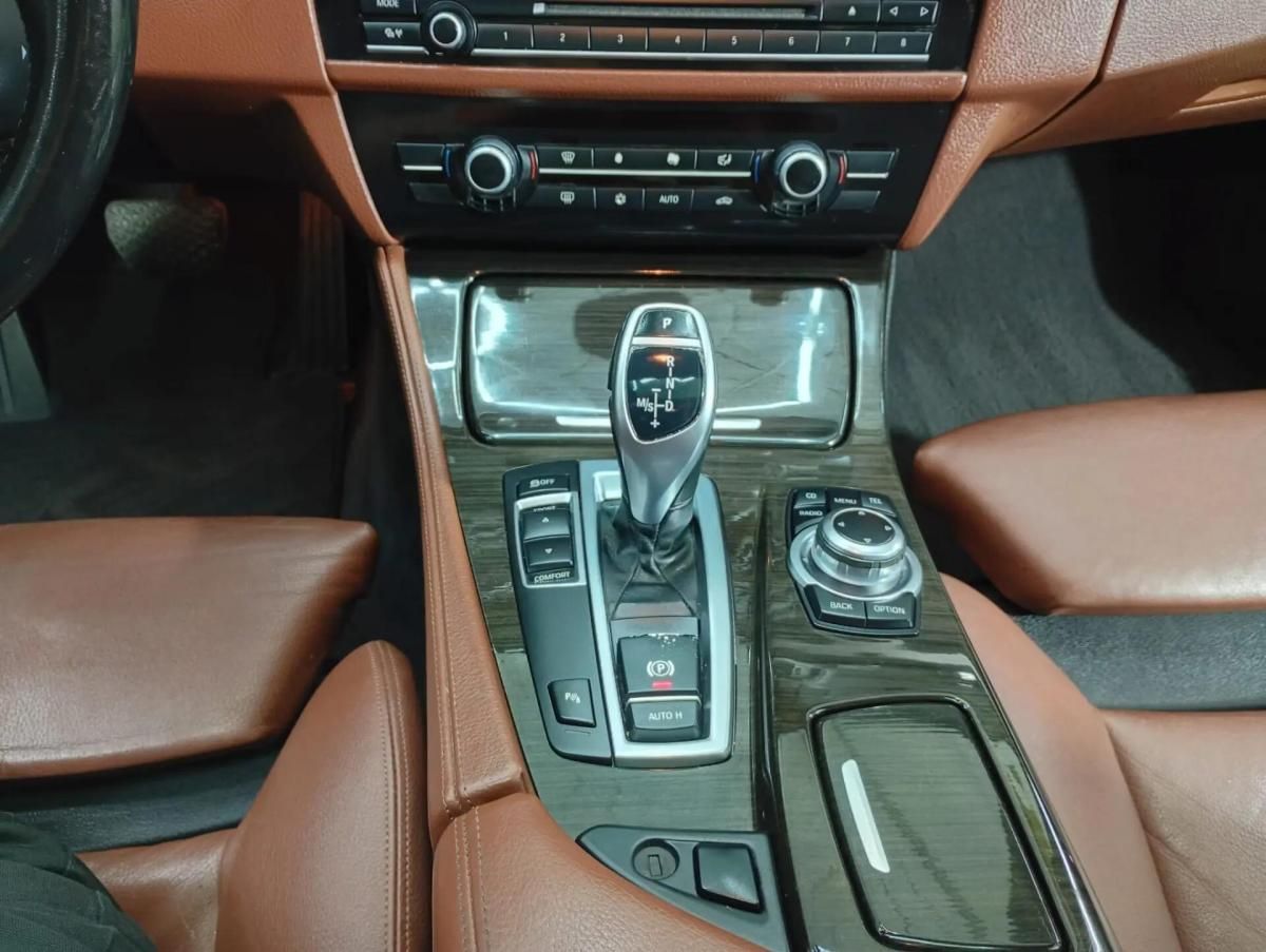 bmw-serie-5-525d-sedan-2011-diesel-2993cc