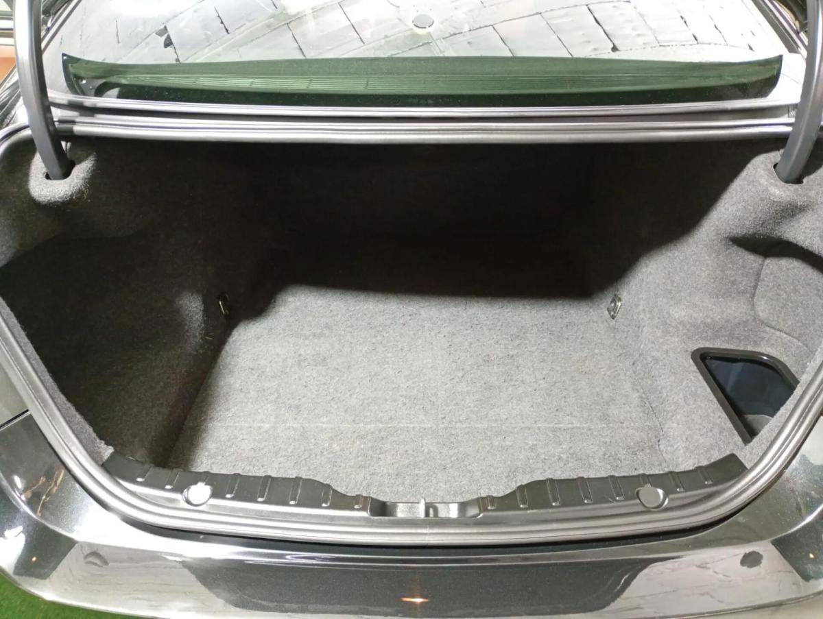 bmw-serie-5-525d-sedan-2011-diesel-2993cc