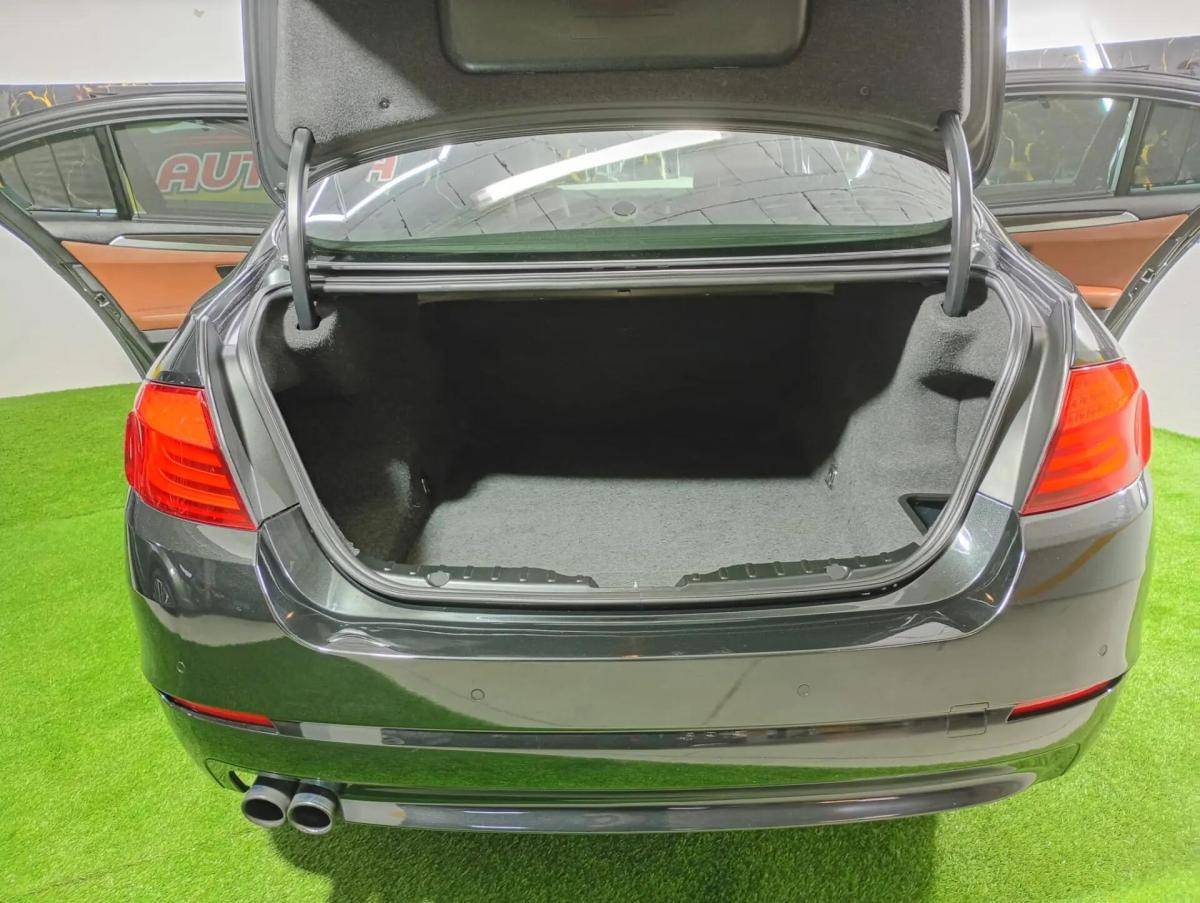 bmw-serie-5-525d-sedan-2011-diesel-2993cc