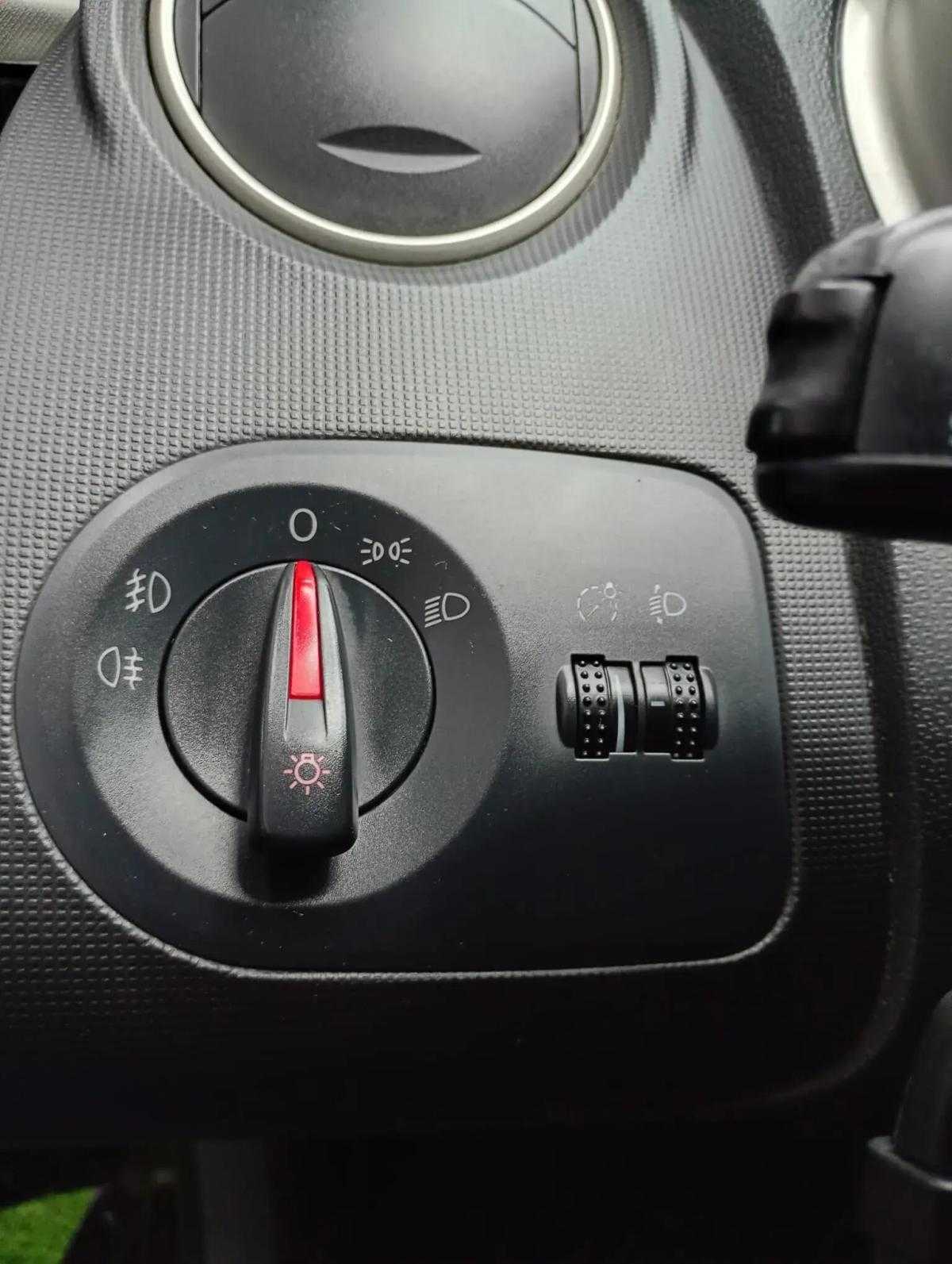 seat-ibiza-2009-diesel-1598cc