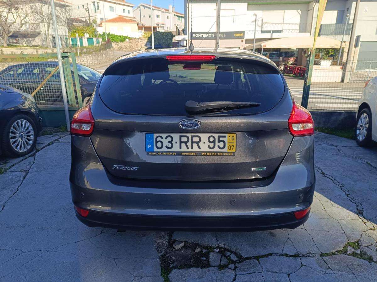 ford-focus-2016-gasolina-998cc