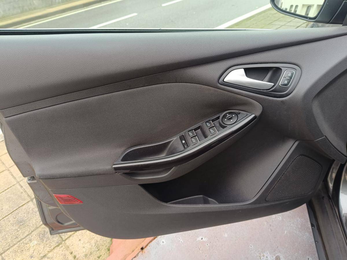 ford-focus-2016-gasolina-998cc