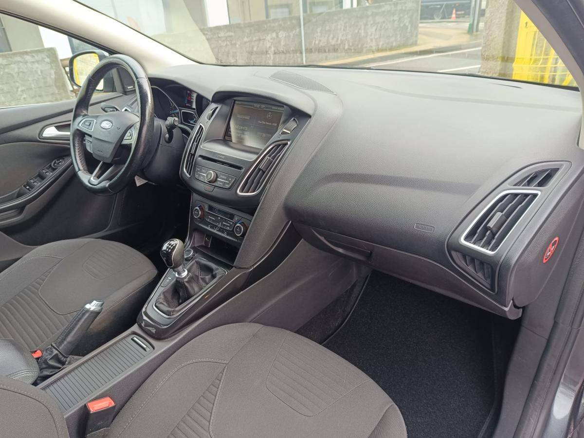 ford-focus-2016-gasolina-998cc