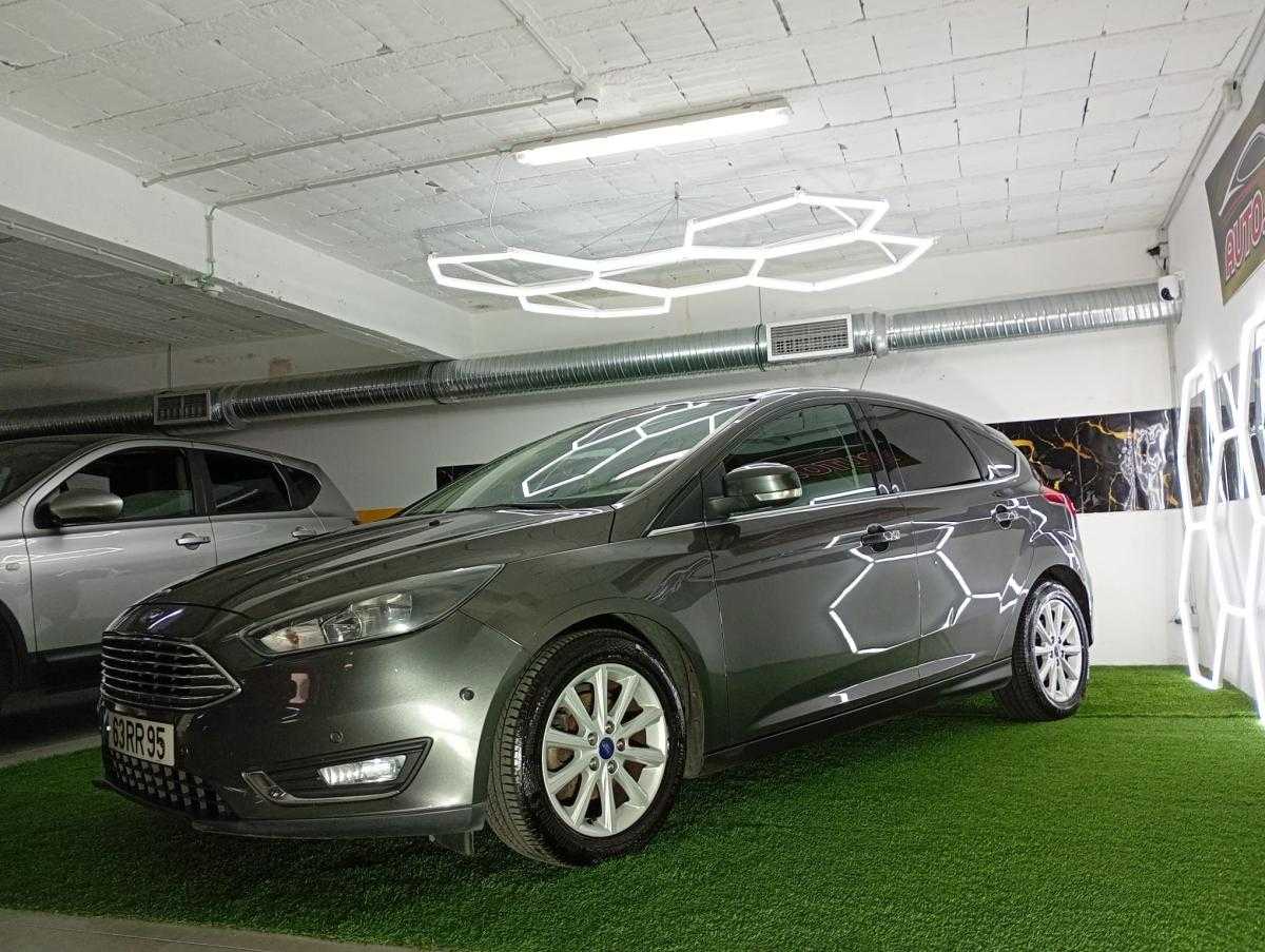 ford-focus-2016-gasolina-998cc