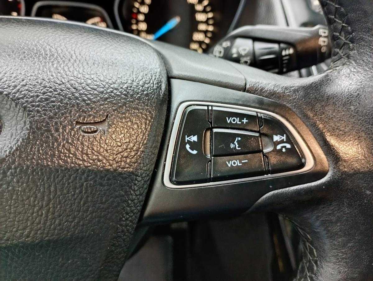 ford-focus-2016-gasolina-998cc