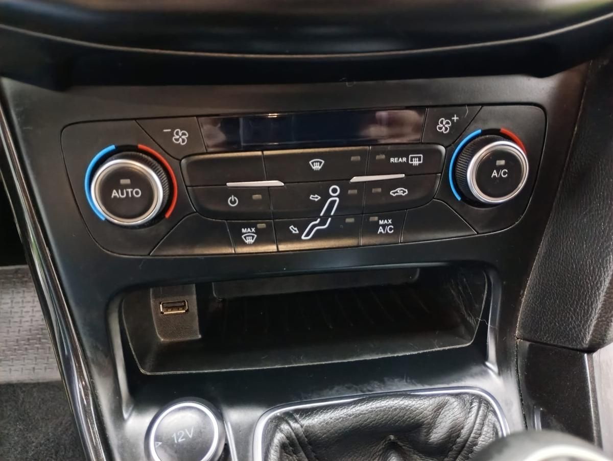 ford-focus-2016-gasolina-998cc