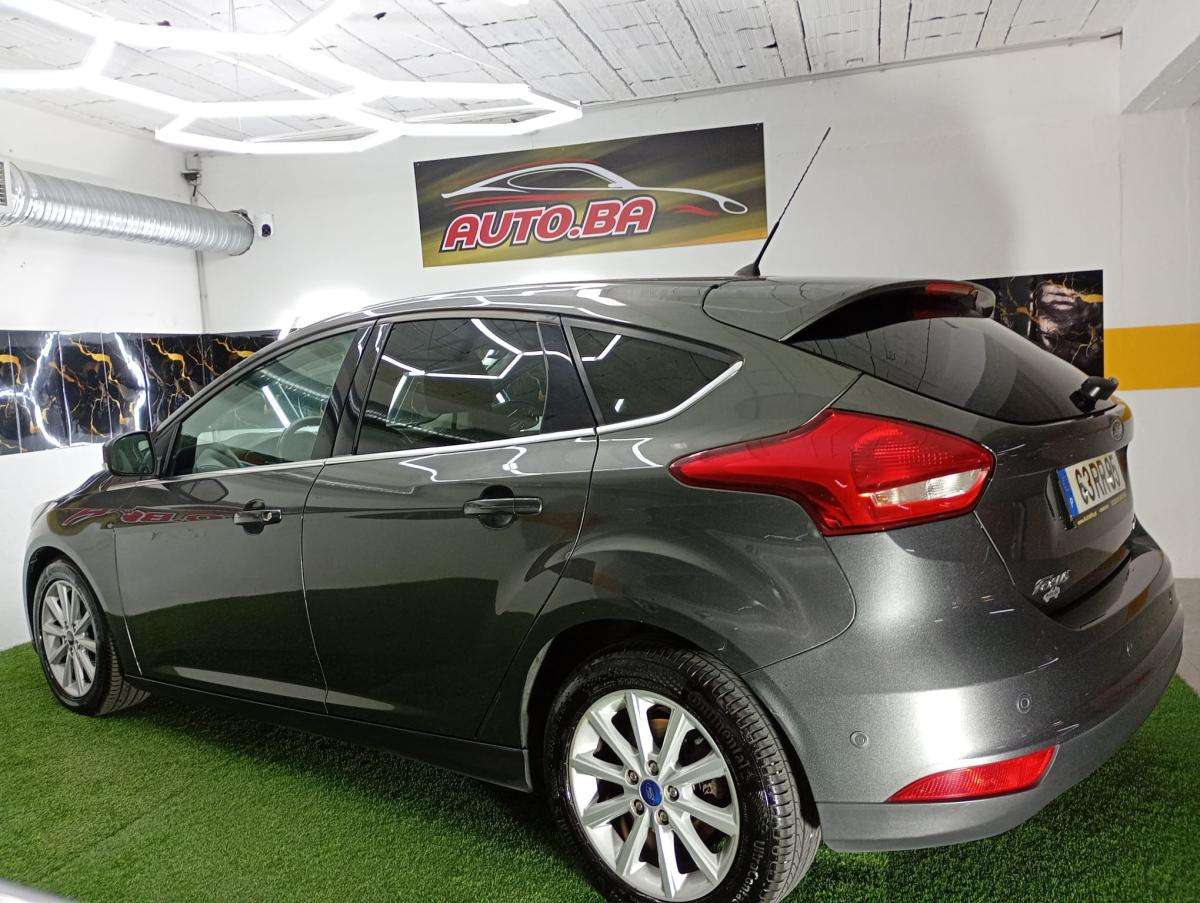 ford-focus-2016-gasolina-998cc