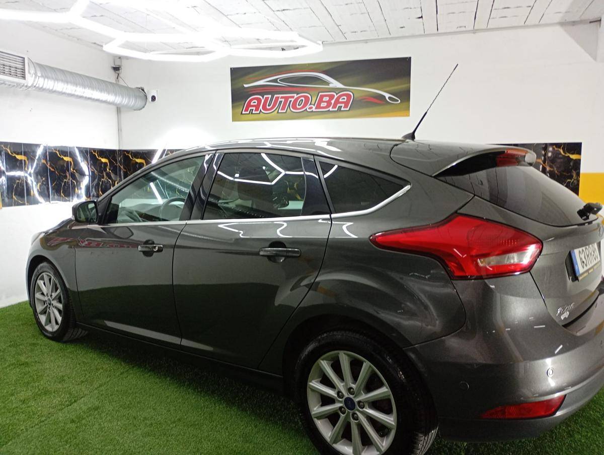 ford-focus-2016-gasolina-998cc