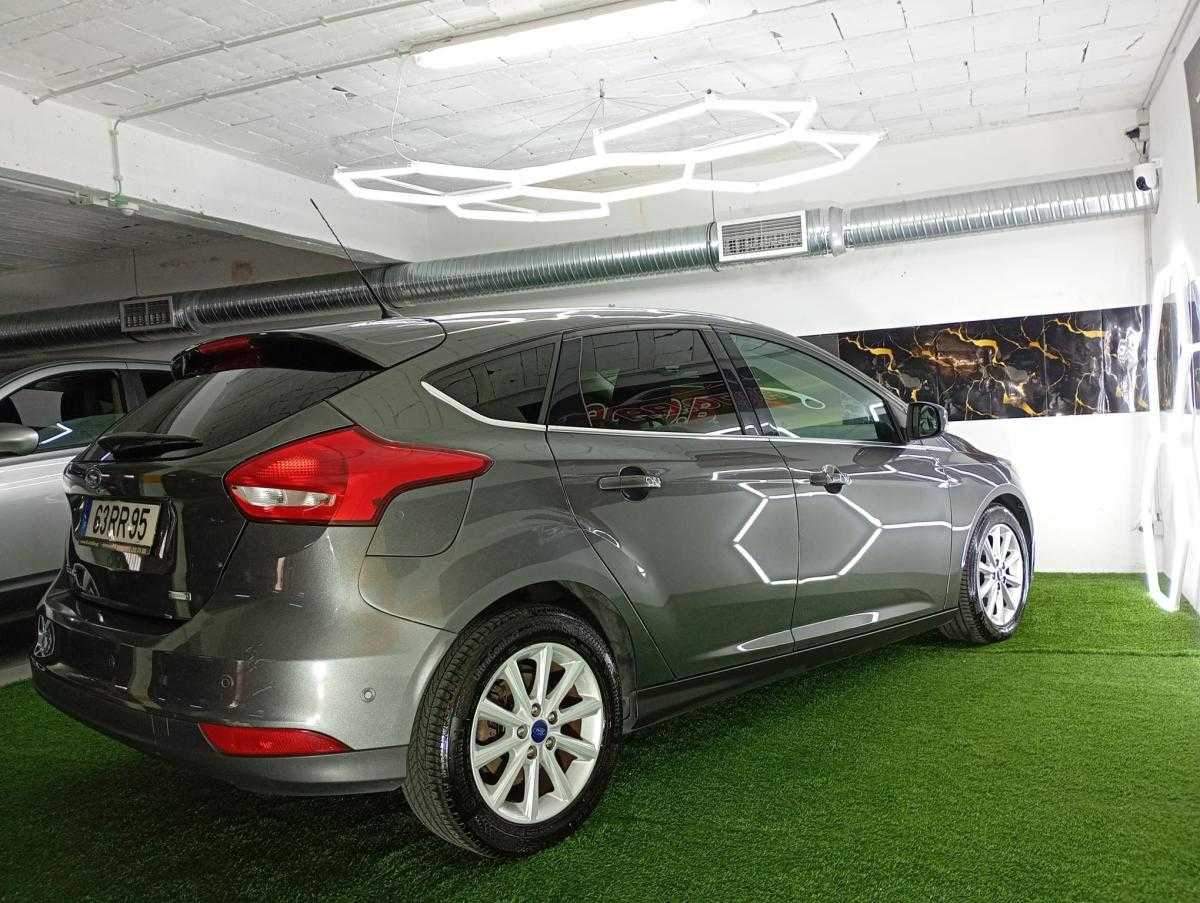 ford-focus-2016-gasolina-998cc