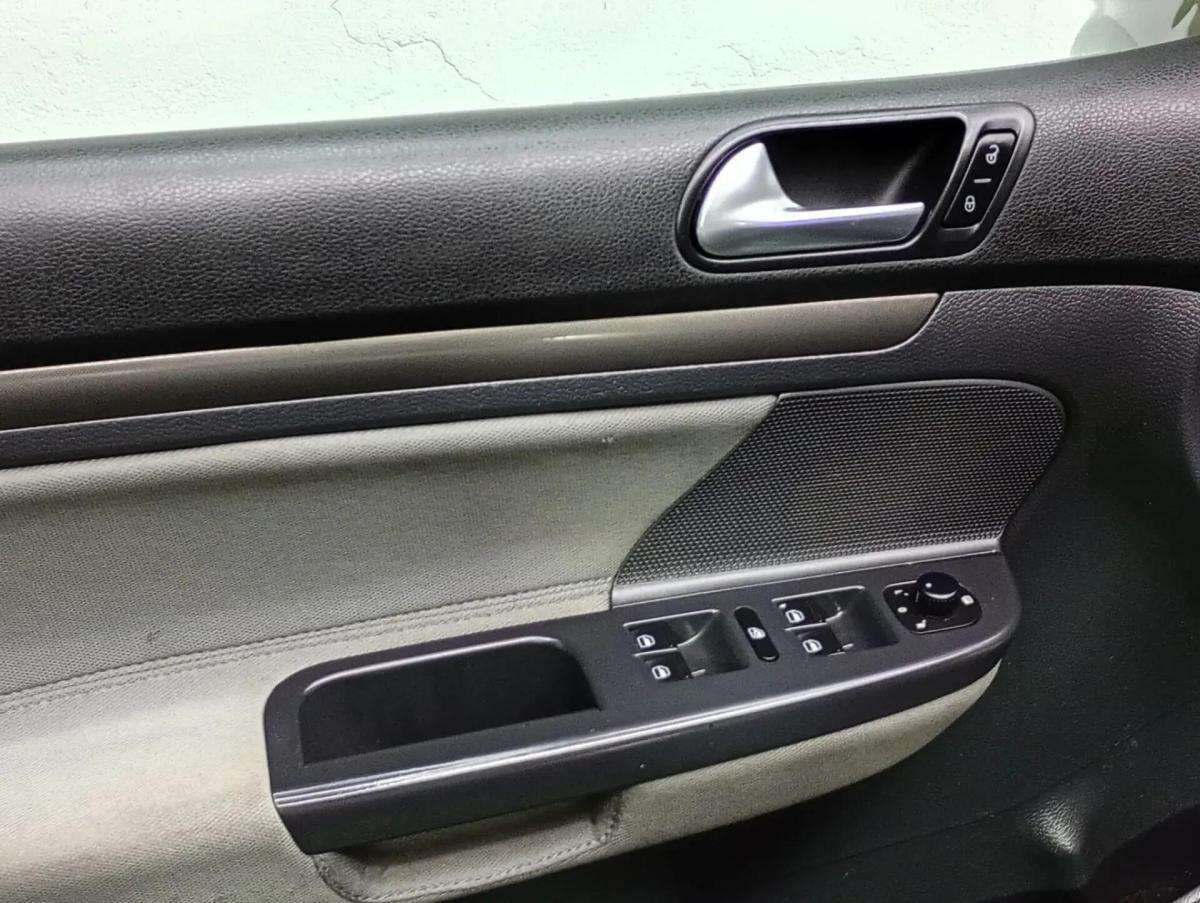 volkswagen-golf-2007-diesel-1896cc