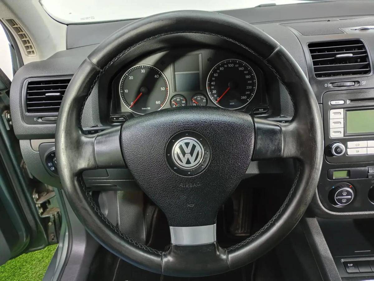 volkswagen-golf-2007-diesel-1896cc