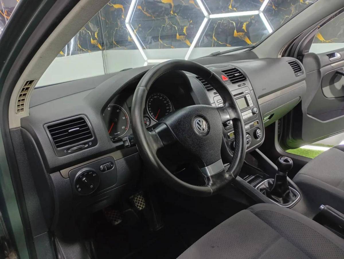 volkswagen-golf-2007-diesel-1896cc