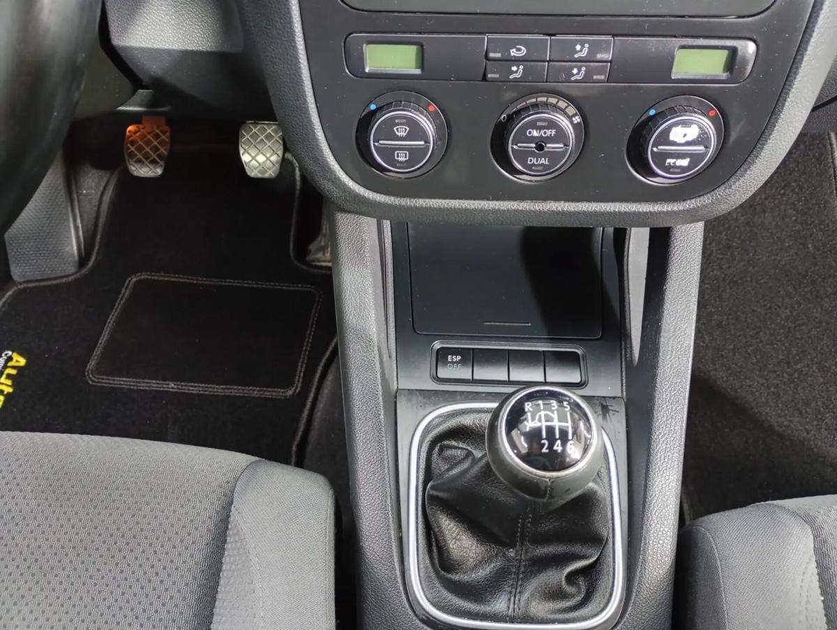 volkswagen-golf-2007-diesel-1896cc