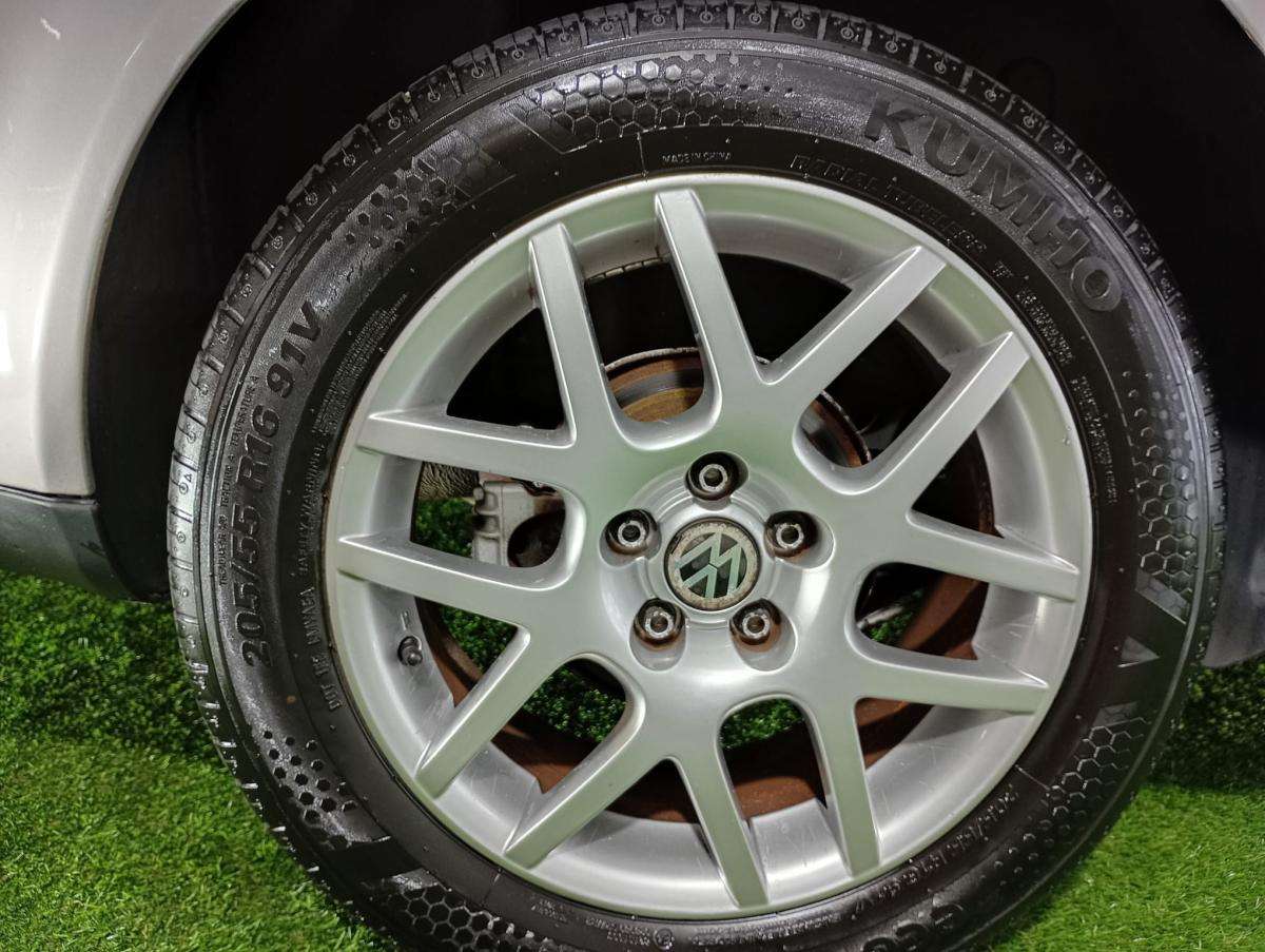 volkswagen-golf-variant-2002-diesel-1896cc