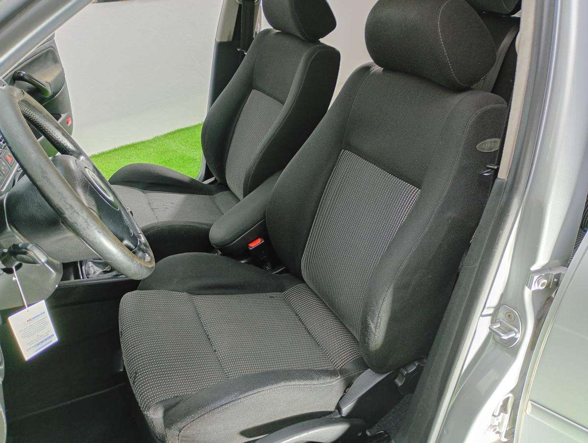 volkswagen-golf-variant-2002-diesel-1896cc